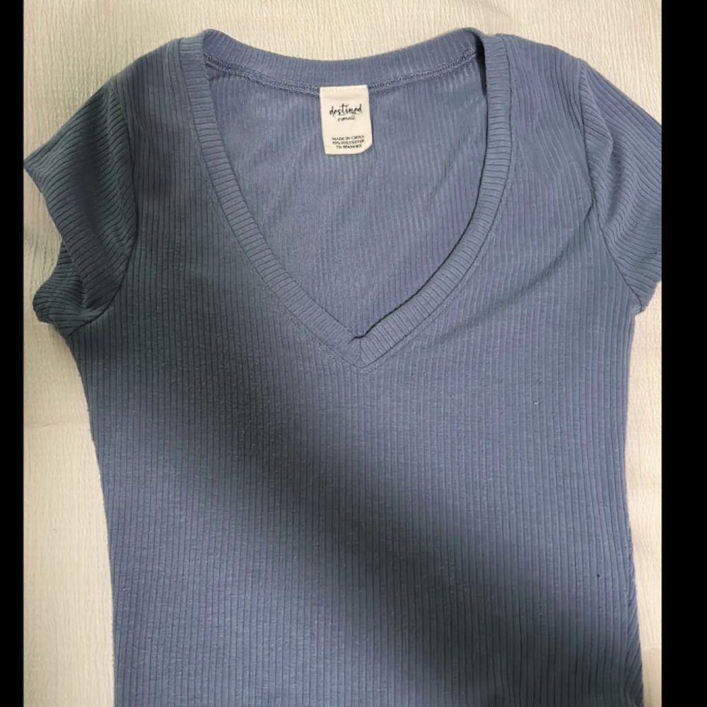 tee shirt